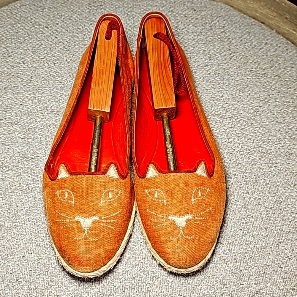 Charlotte Kitty Flats
